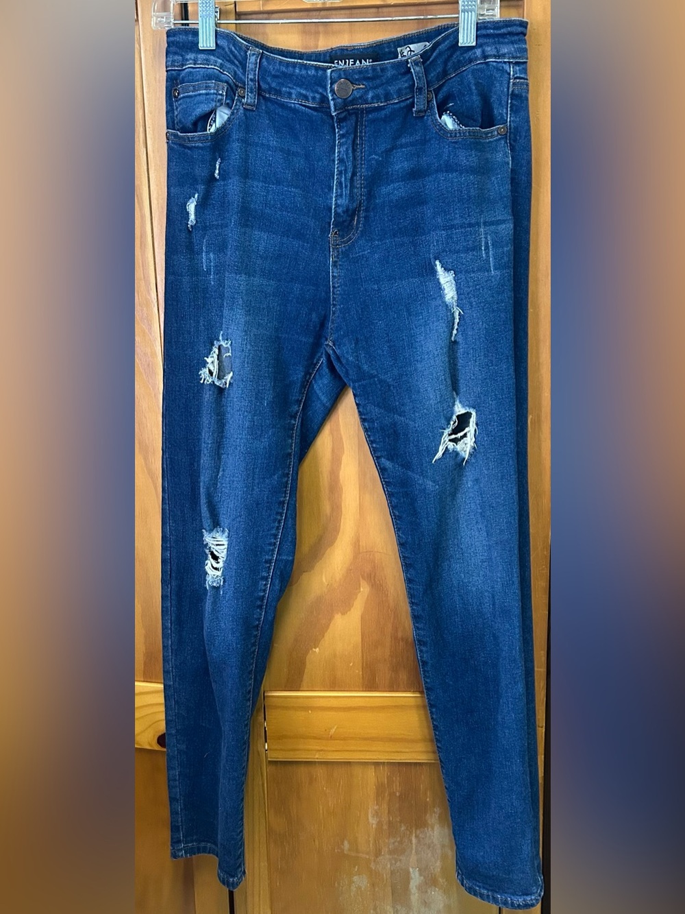 Women’s Enjean Denim Co. Dark Blue Distressed Skinny Jeans Size 17